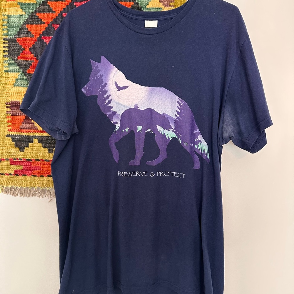 Eddie Bauer Navy Blue Wolf Graphic Tee